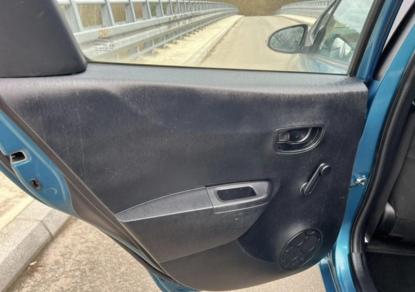 Toyota Yaris cena 26900 przebieg: 158000, rok produkcji 2012 z Kraków małe 172